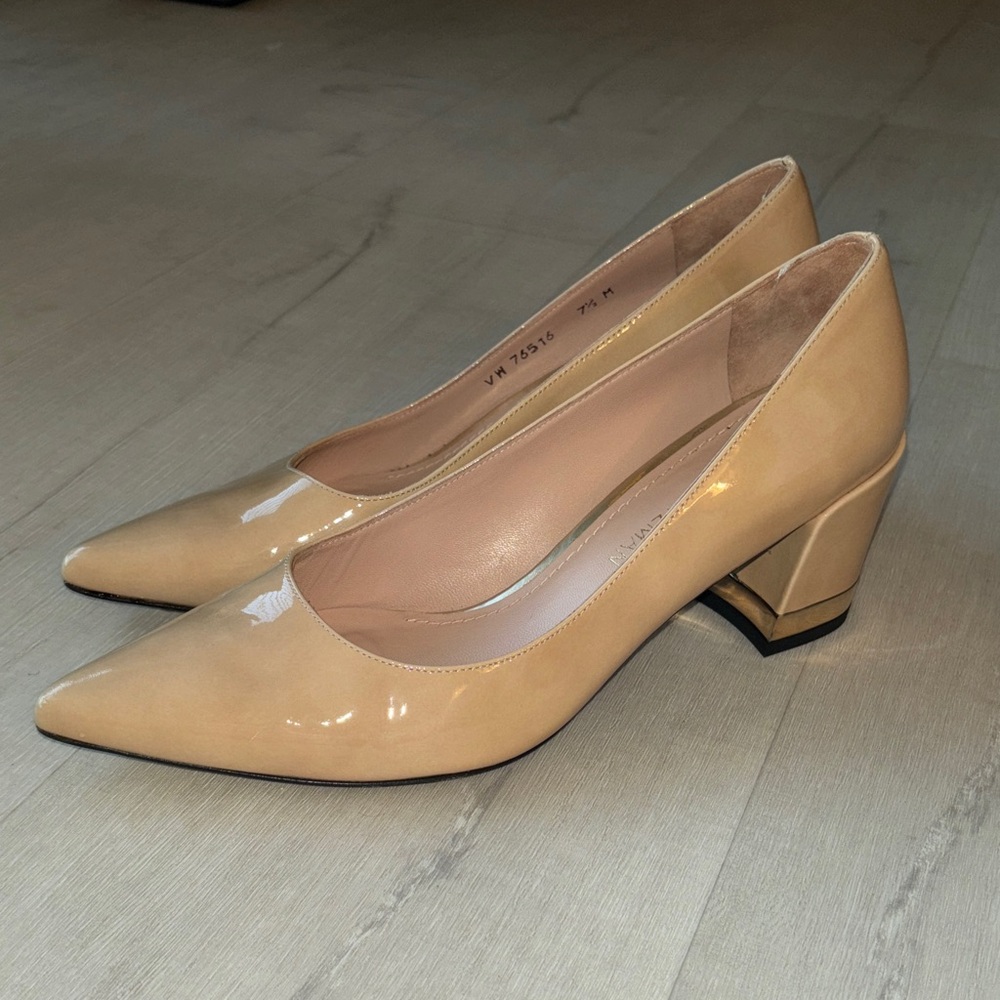 Stuart Weitzman Beige Patent Leather Heels with Embellished Gold Strip